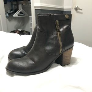 Crowne Booties